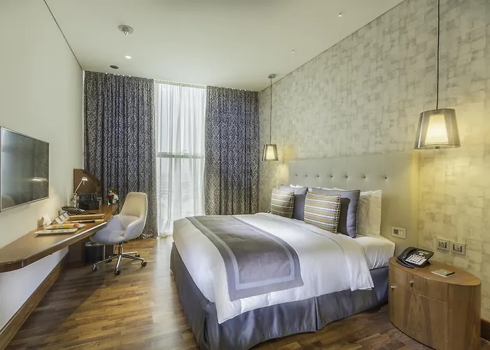 The Avenue Hotel